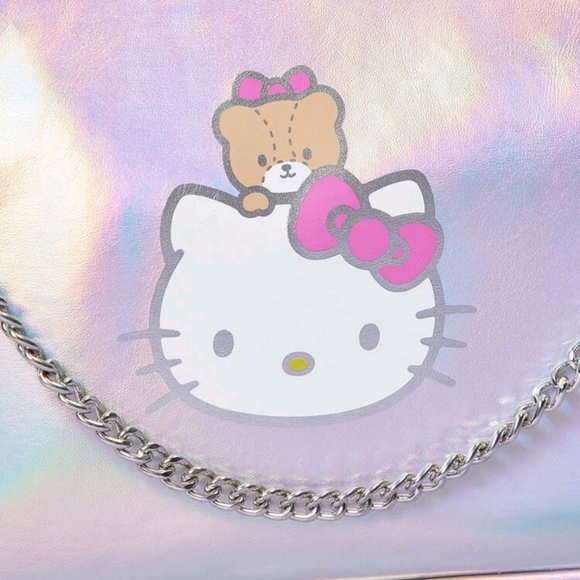 Holographic Hello Kitty Purse - Picture 6 of 8